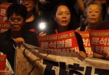 以爱养成攻略战争傀儡（用关爱引导傀儡参与战争，培养出顽强战士）